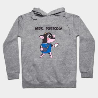 pink cow delivering mail - postcow Hoodie